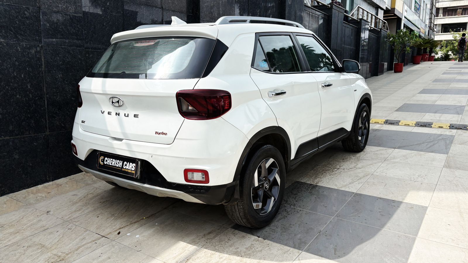 HYUNDAI VENUE - SX Opt  DCT AUTOMATIC + SUNROOF - 2021