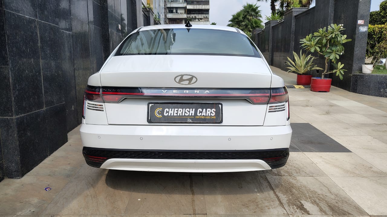 HYUNDAI VERNA - S - 2023