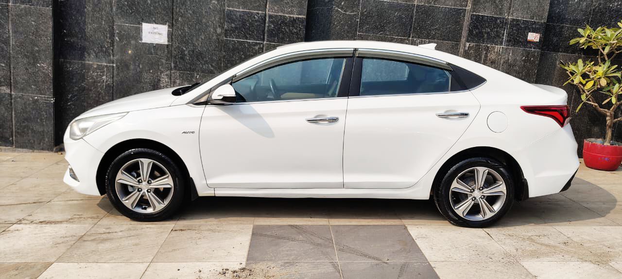 HYUNDAI VERNA - SX PLUS - SUNROOF AUTOMATIC - 2018