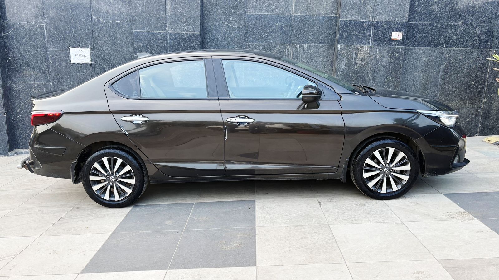 HONDA CITY- ZX CVT AUTOMATIC SUNROOF - 2023