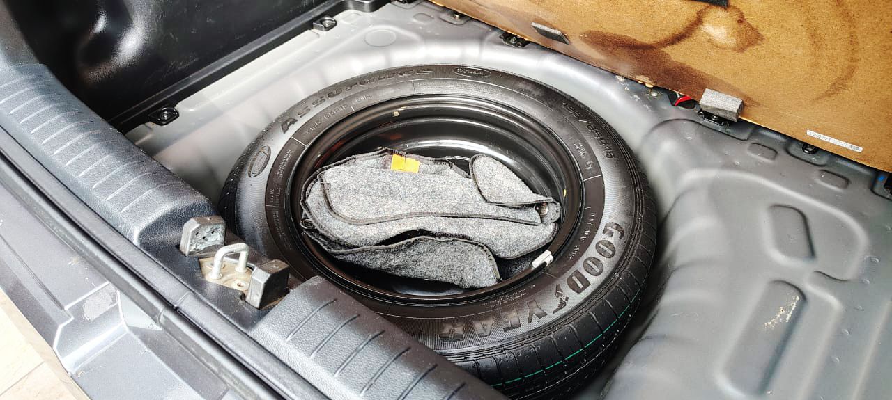 HYUNDAI VENUE - SX TURBO - SUNROOF - 2021