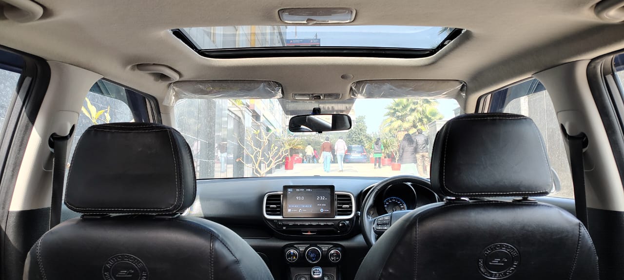 HYUNDAI VENUE - SX TURBO - SUNROOF - 2021