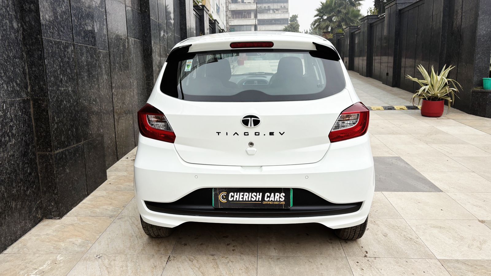 TATA TIAGO EV -XT  MR - 2024