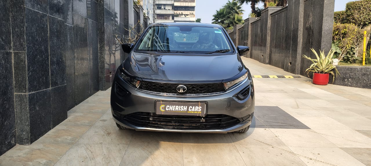 TATA ALTROZ – XMA Plus S DCA - SUNROOF - AUTOMATIC - 2024