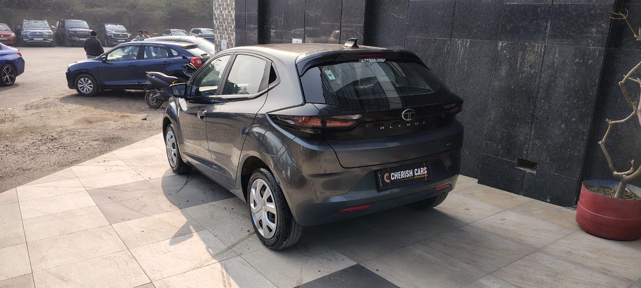 TATA ALTROZ – XMA Plus S DCA - SUNROOF - AUTOMATIC - 2024