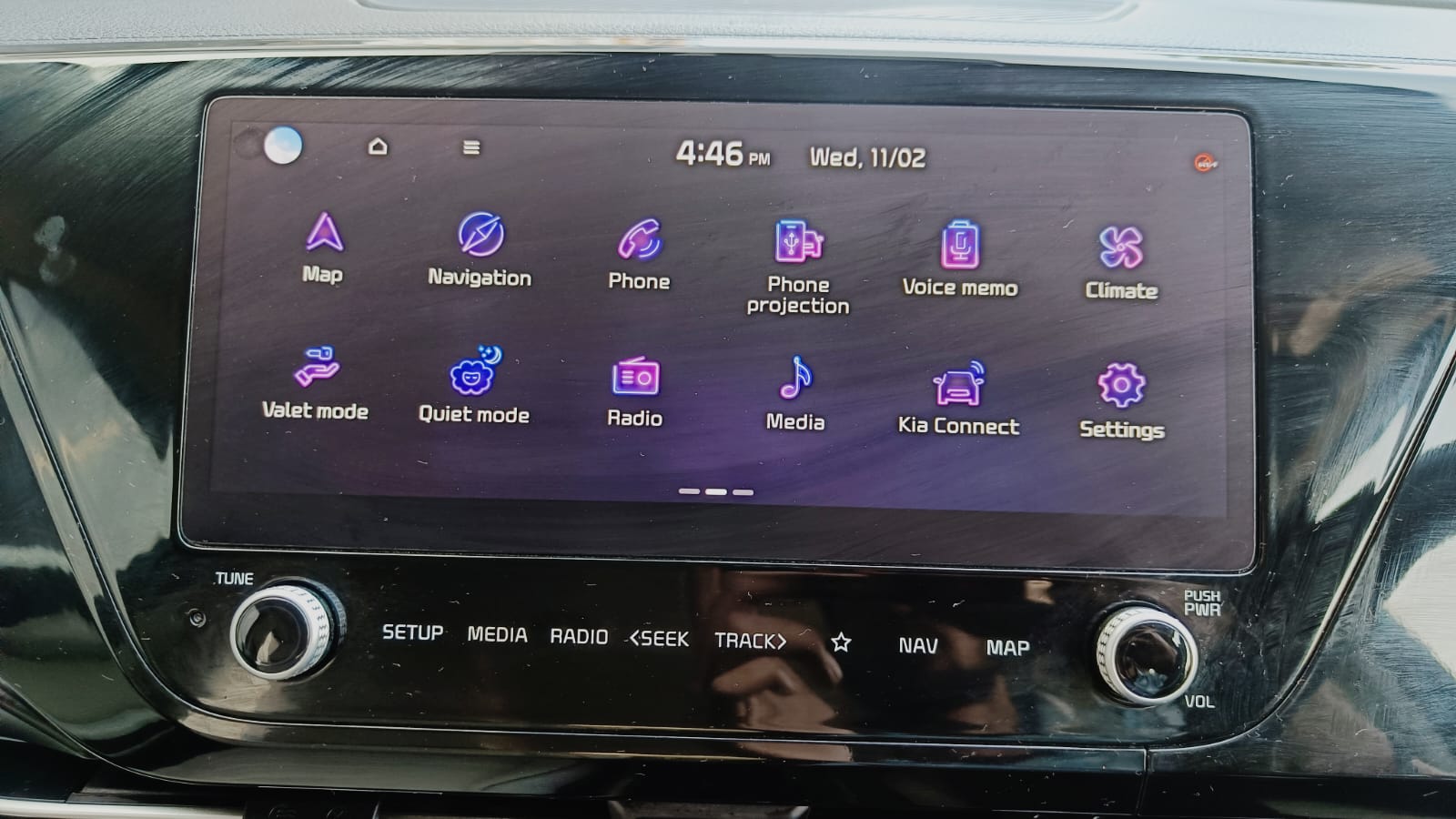 KIA CARENS - LUXURY PLUS 6AT - SUNROOF - AUTOMATIC - 2022