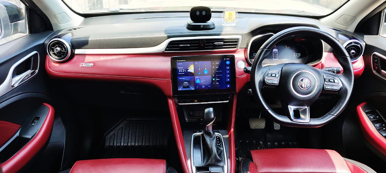 MG  ASTOR - 1.3 TURBO SAVVY RED - AUTOMATIC - PANAROMIC SUNROOF - 2023