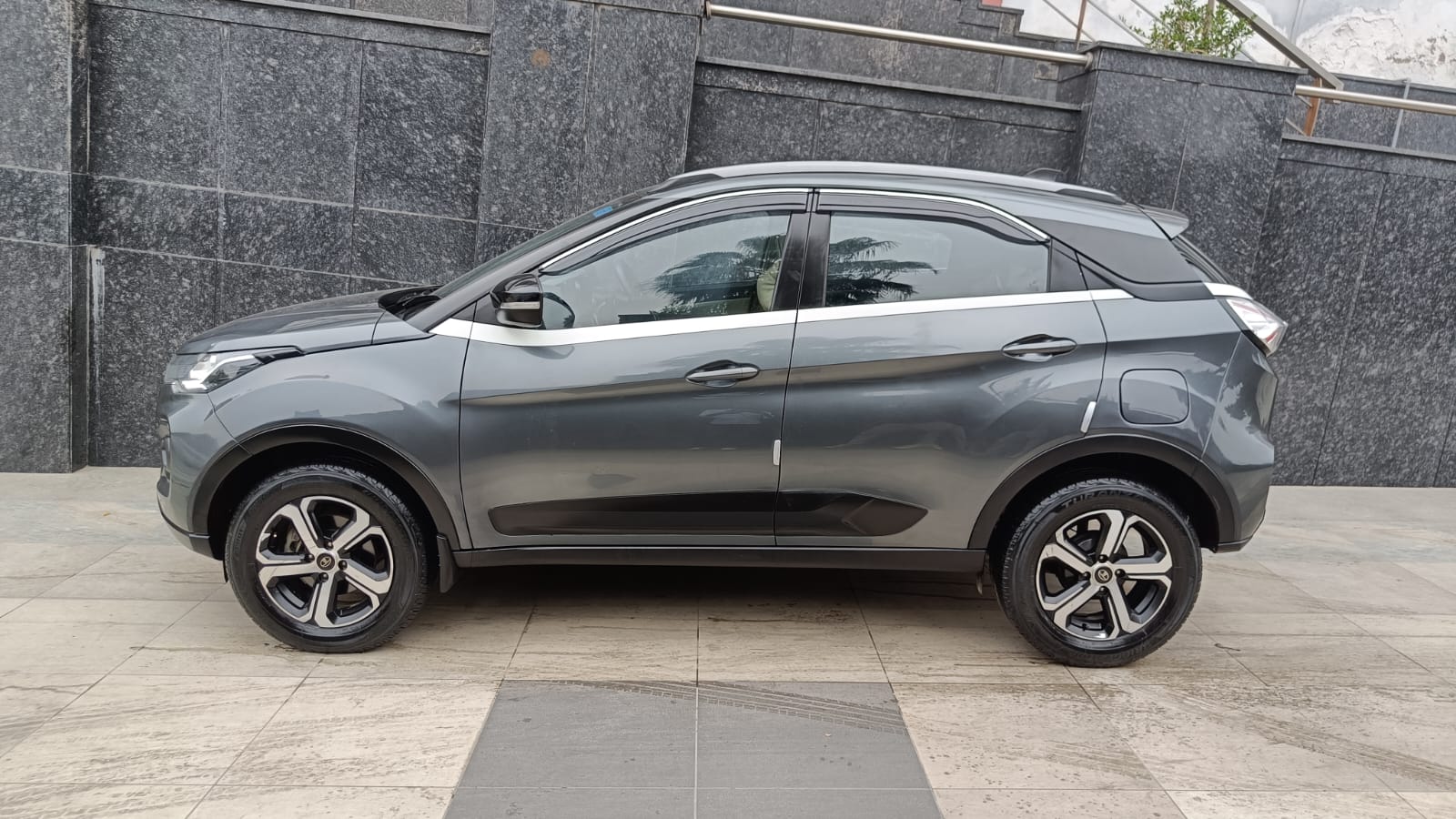 TATA NEXON - XZA PLUS - AUTOMATIC - 2023