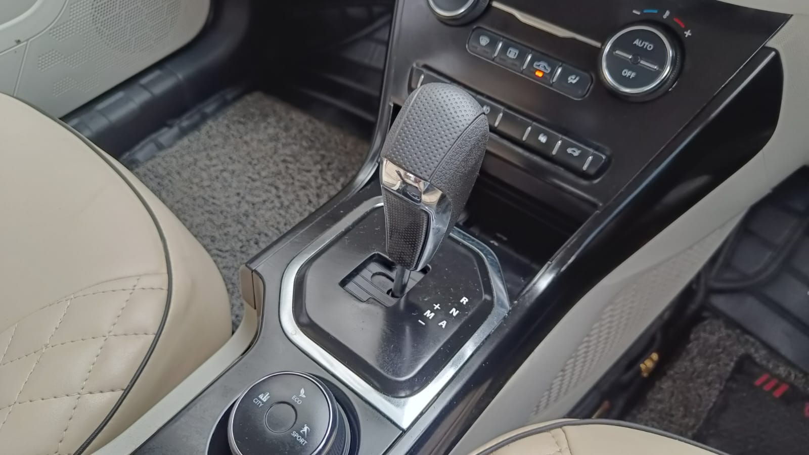 TATA NEXON - XZA PLUS - AUTOMATIC - 2023