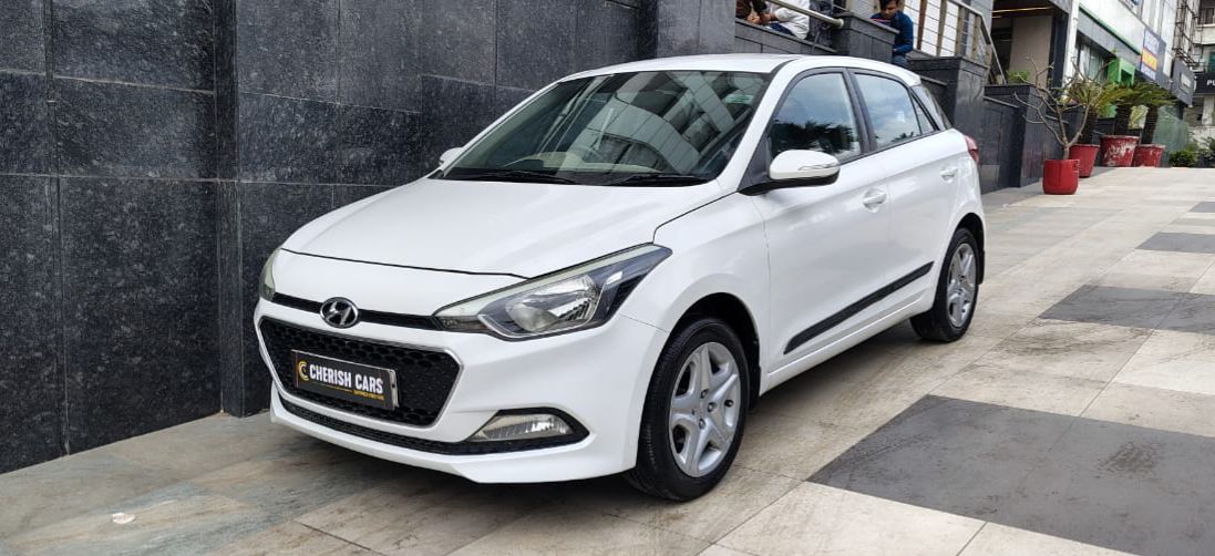 HYUNDAI i20 - ASTA - 2017