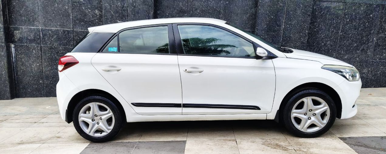 HYUNDAI i20 - ASTA - 2017