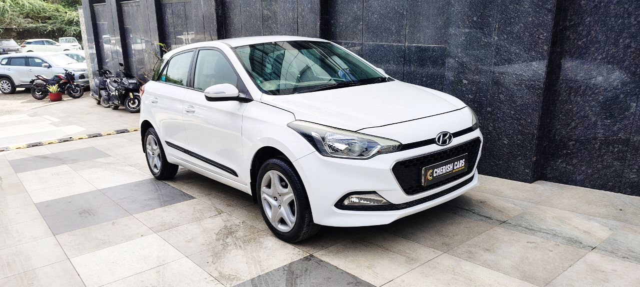 HYUNDAI i20 - ASTA - 2017