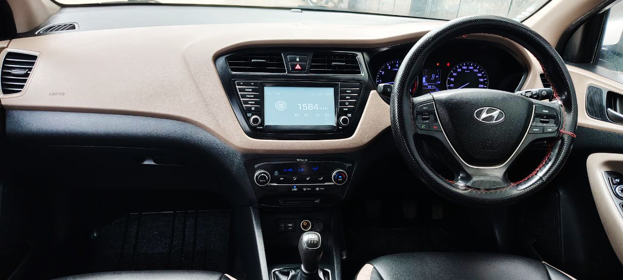 HYUNDAI i20 - ASTA - 2017