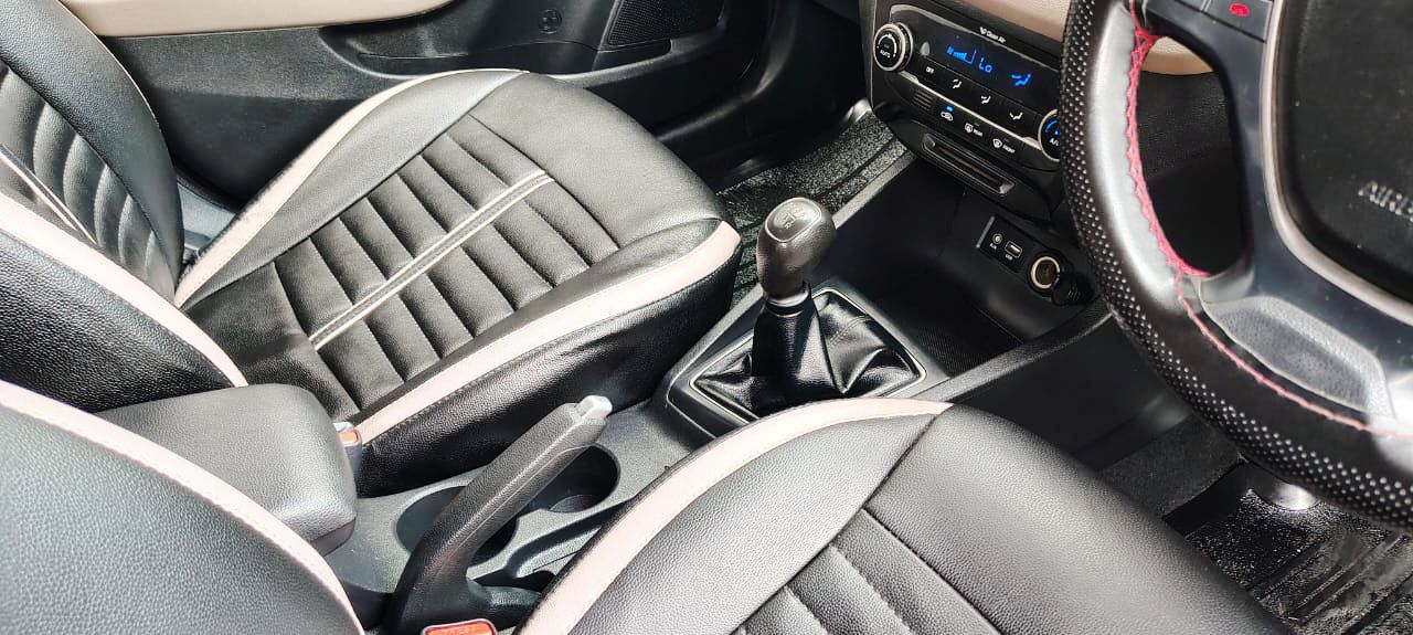 HYUNDAI i20 - ASTA - 2017