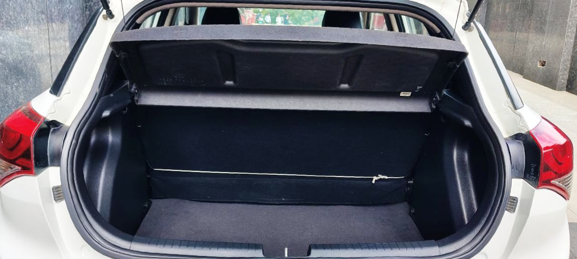 HYUNDAI i20 - ASTA - 2017