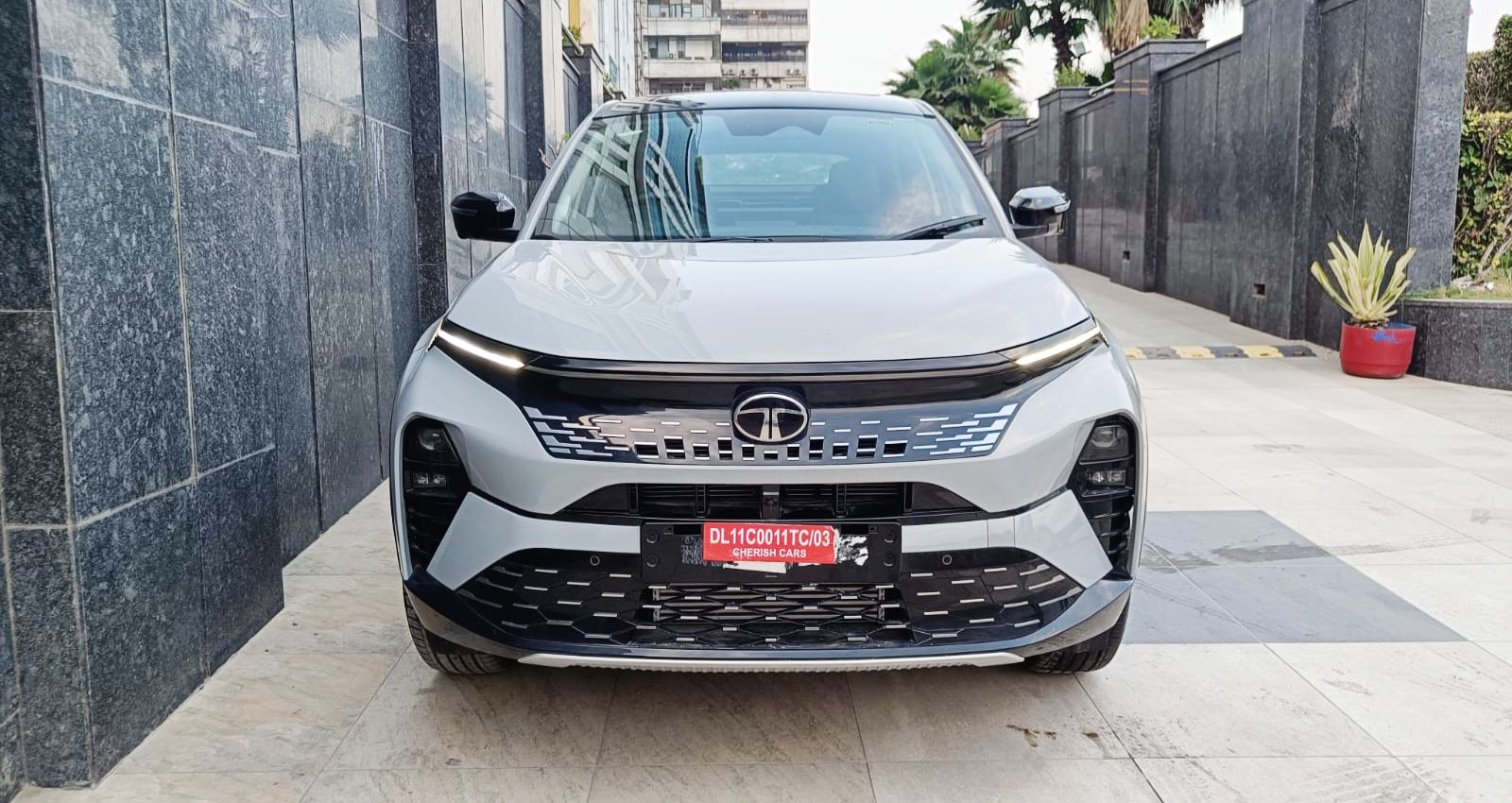 TATA CURVV - ACCOMPLISHED PLUS A TGDI - PANAROMIC SUNROOF - UNREGISTERED