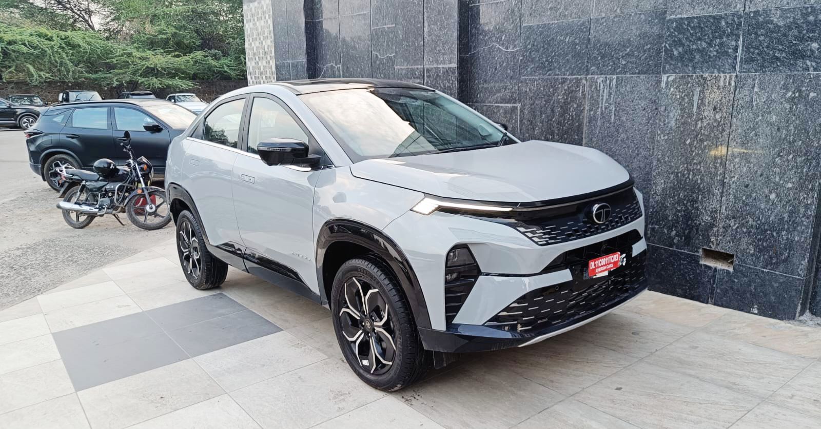 TATA CURVV - ACCOMPLISHED PLUS A TGDI - PANAROMIC SUNROOF - UNREGISTERED