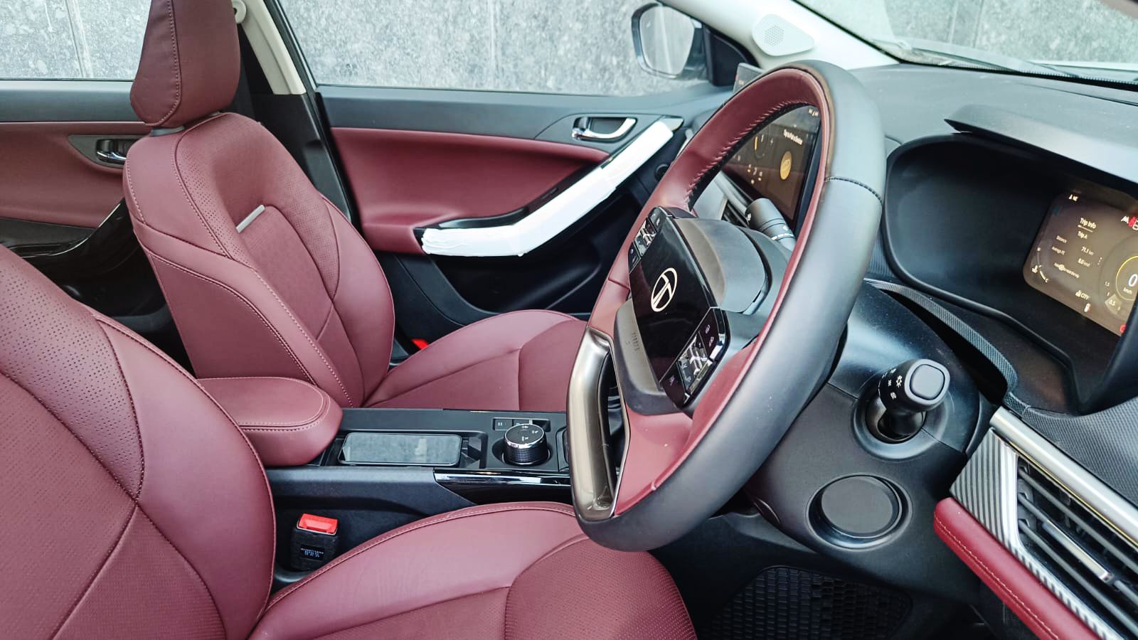 TATA CURVV - ACCOMPLISHED PLUS A TGDI - PANAROMIC SUNROOF - UNREGISTERED