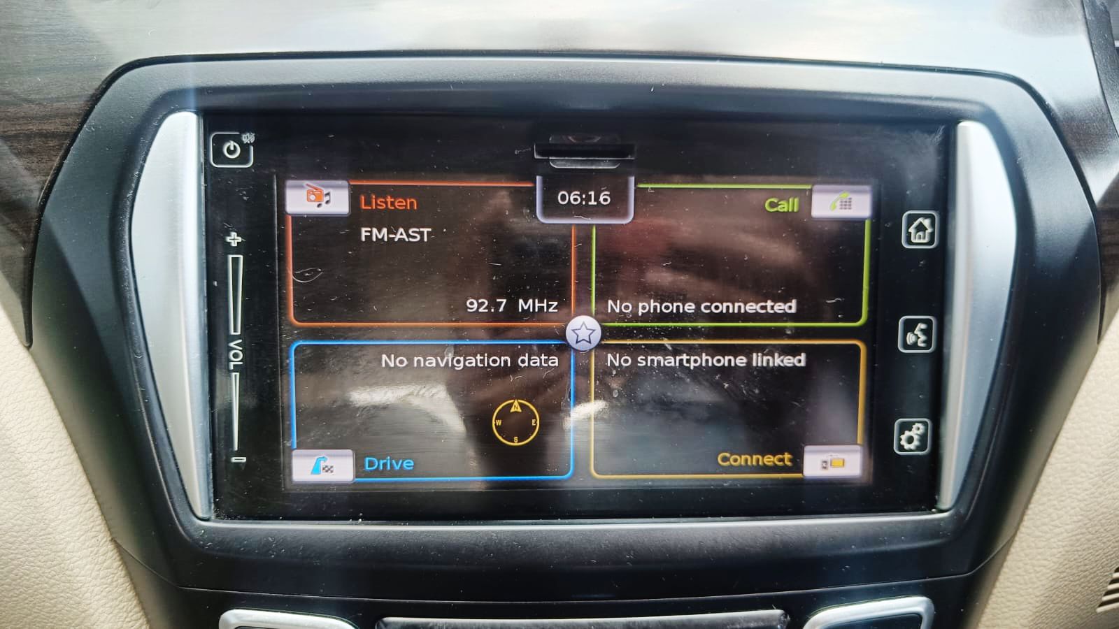 MARUTI SUZUKI CIAZ - ZXI PLUS AT - AUTOMATIC - 2016