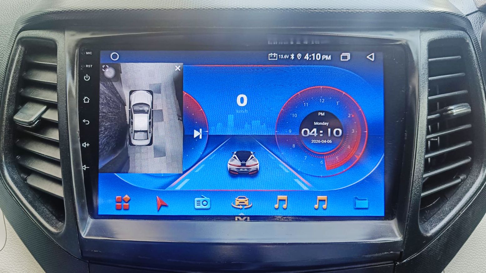 MAHINDRA XUV 300- W6 PM AS - SUNROOF AUTOMATIC - 2023