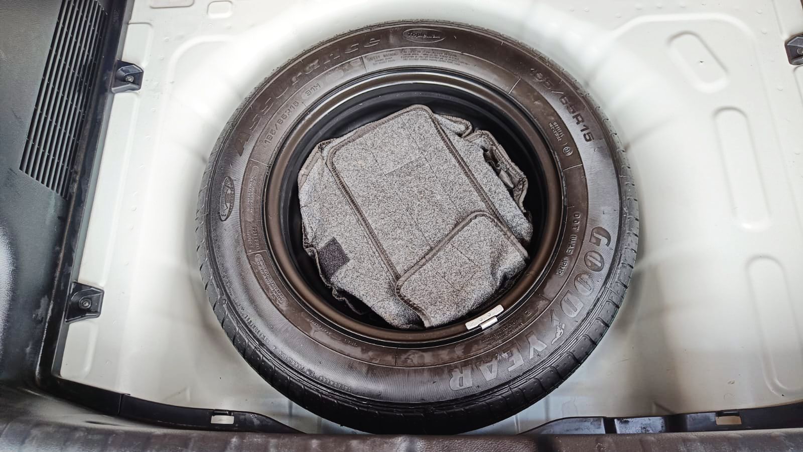 KIA SONET - HTK PLUS - 2021