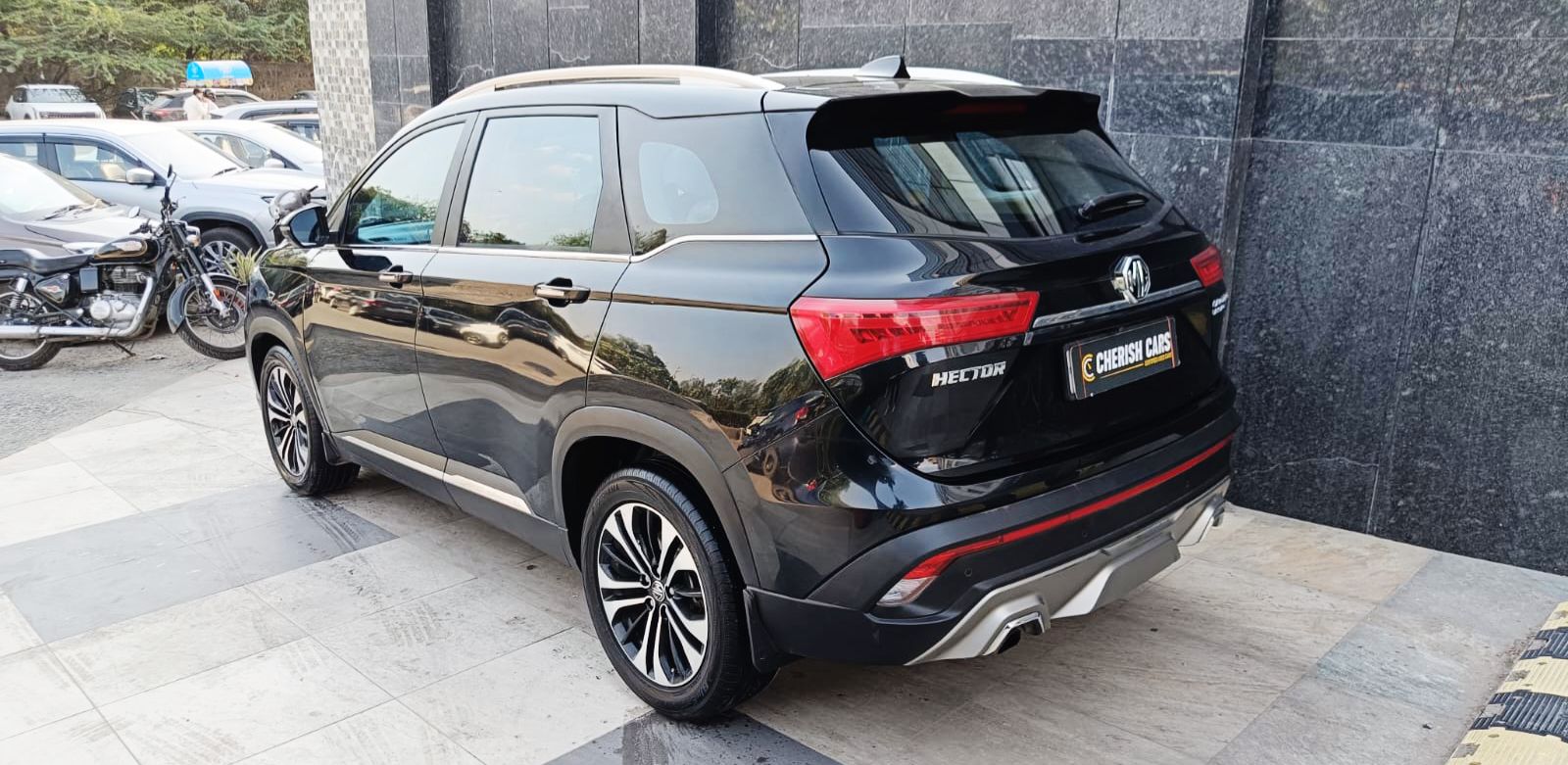 MG HECTOR - SHARP CVT – PANORAMIC SUNROOF - AUTOMATIC - 2021