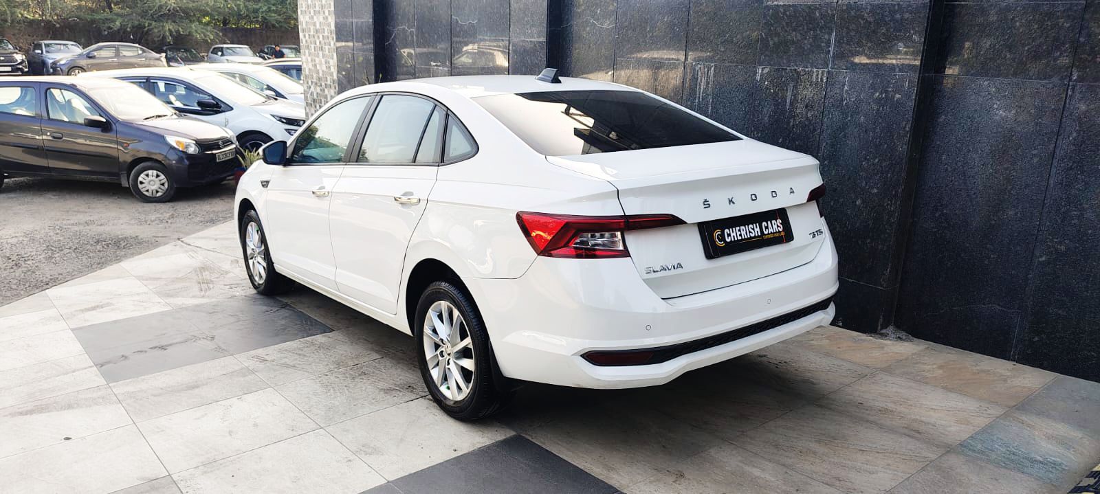 SKODA SLAVIA - AMBITION 1.5 TSI  DSG AT - AUTOMATIC - 2024