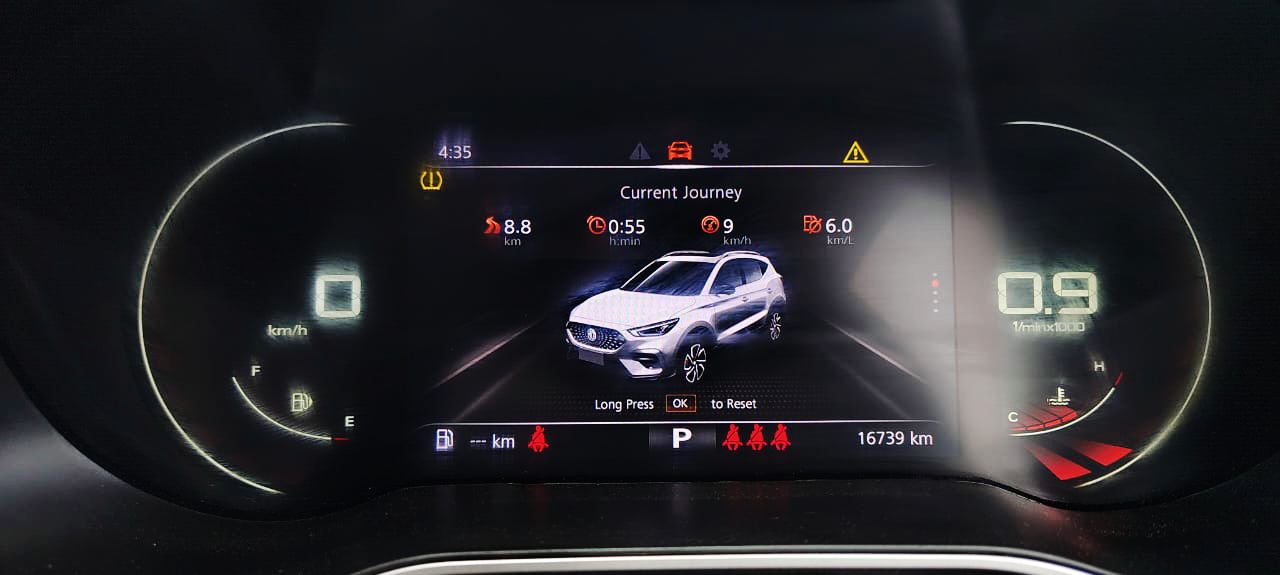 MG  ASTOR- SAVVY 1.3 TURBO AT RED - AUTOMATIC - PANAROMIC SUNROOF - 2023