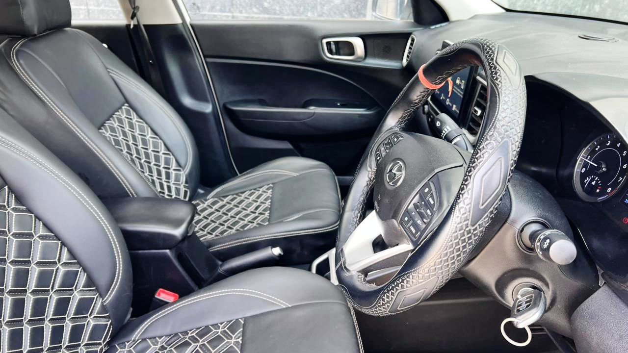 HYUNDAI VENUE - SX TURBO iMT - SUNROOF - 2021