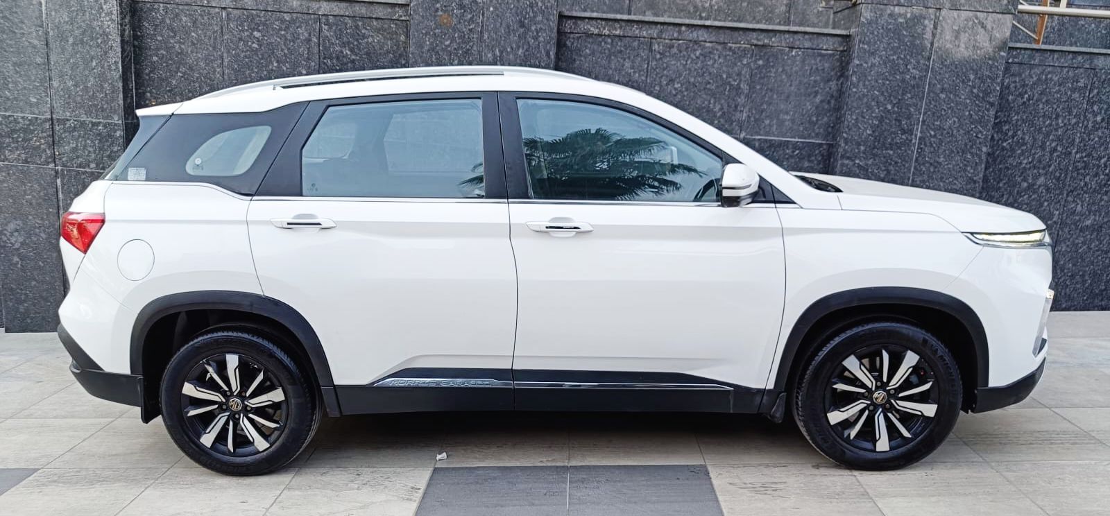 MG HECTOR - SHARP DCT – PANORAMIC SUNROOF - AUTOMATIC - 2019