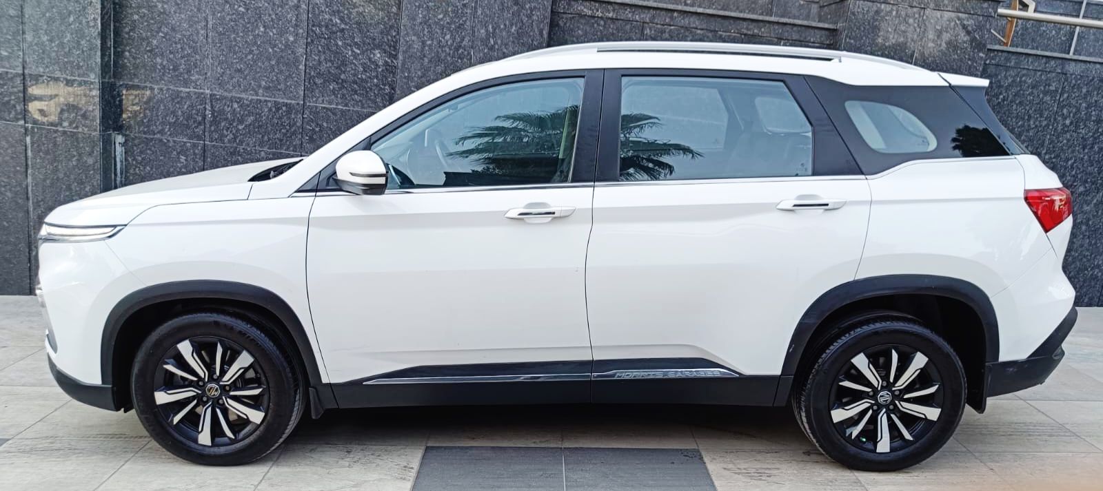 MG HECTOR - SHARP DCT – PANORAMIC SUNROOF - AUTOMATIC - 2019