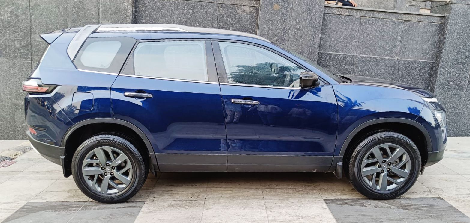 NEW TATA SAFARI - XT PLUS - PANAROMIC SUNROOF - 2023
