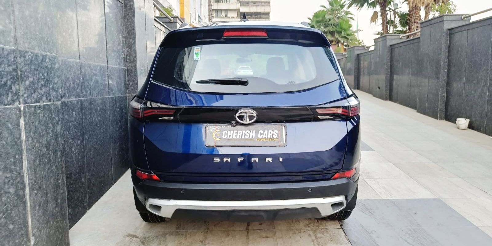 NEW TATA SAFARI - XT PLUS - PANAROMIC SUNROOF - 2023