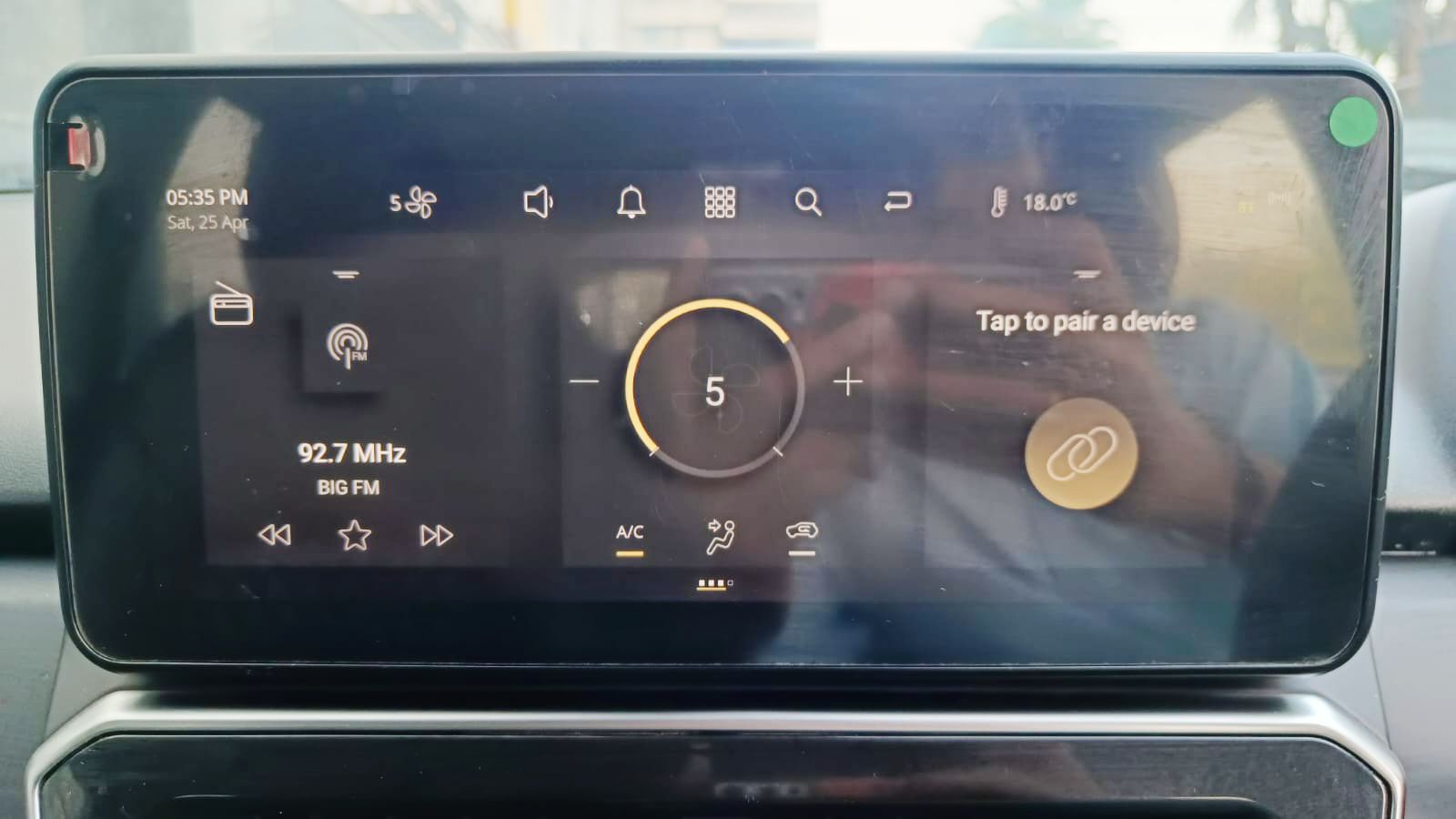 NEW TATA SAFARI - XT PLUS - PANAROMIC SUNROOF - 2023