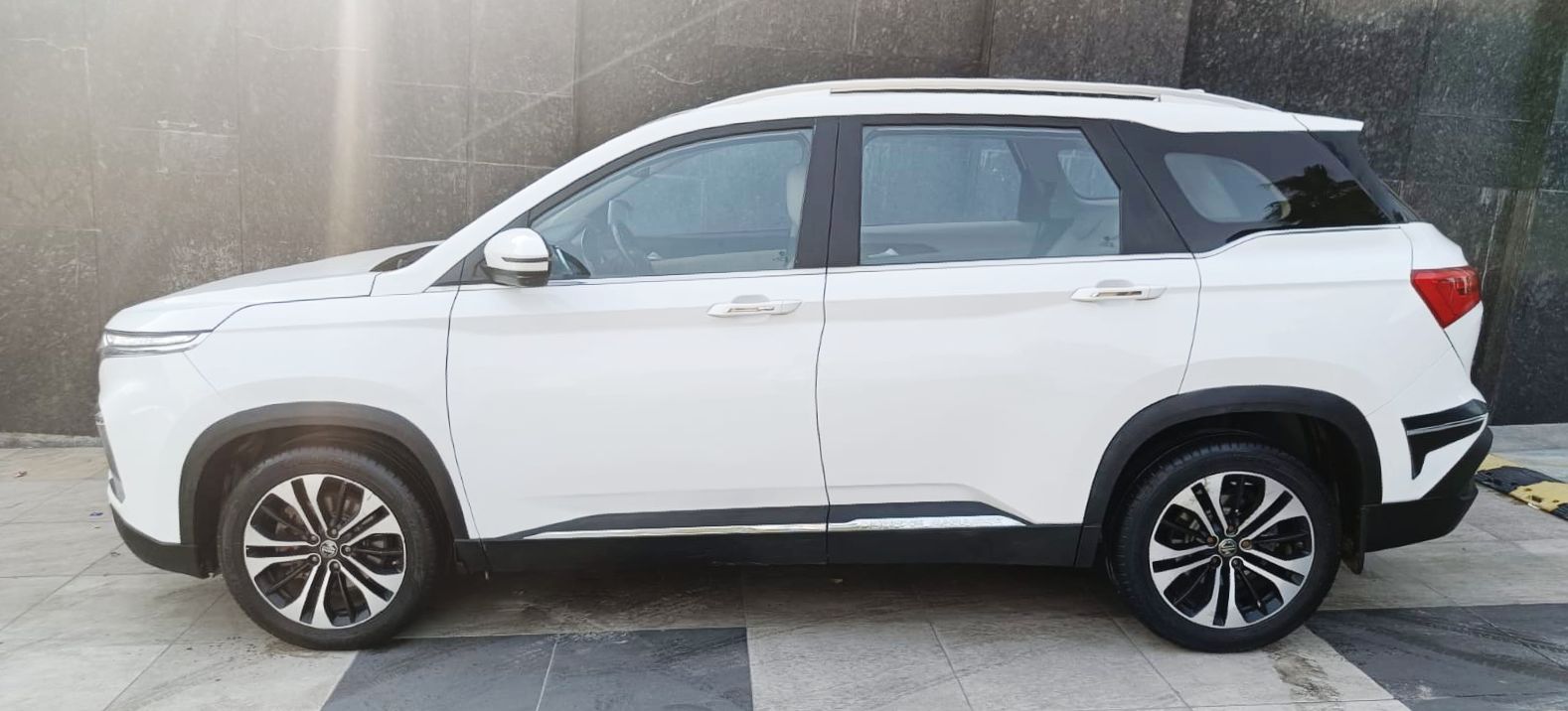 MG HECTOR - SHARP DCT – PANORAMIC SUNROOF - AUTOMATIC - 2021