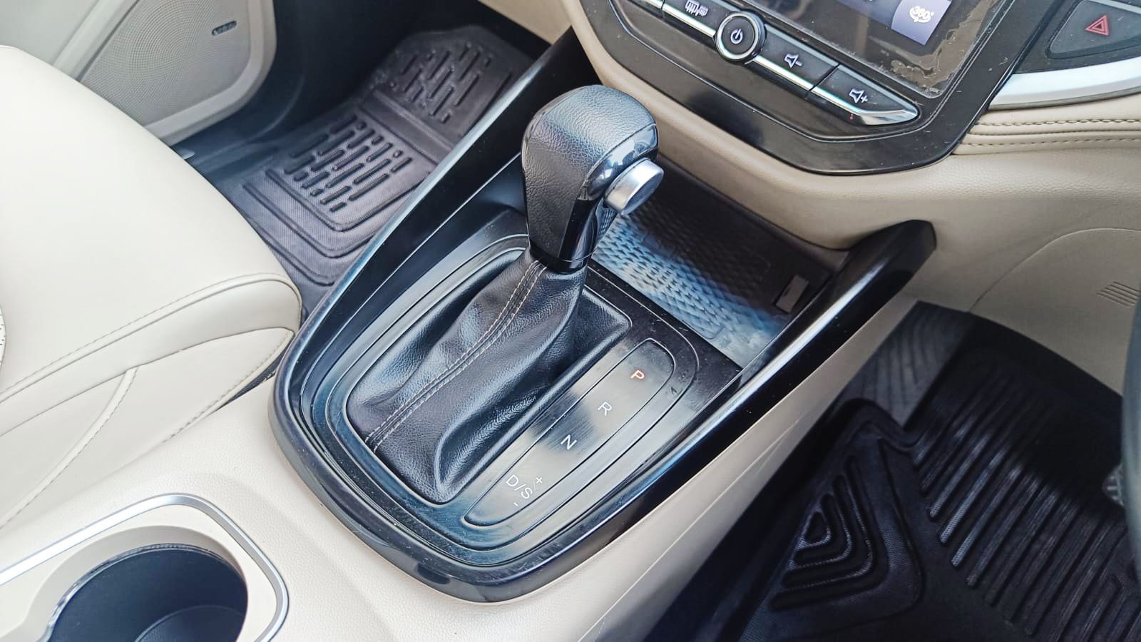 MG HECTOR - SHARP DCT – PANORAMIC SUNROOF - AUTOMATIC - 2021