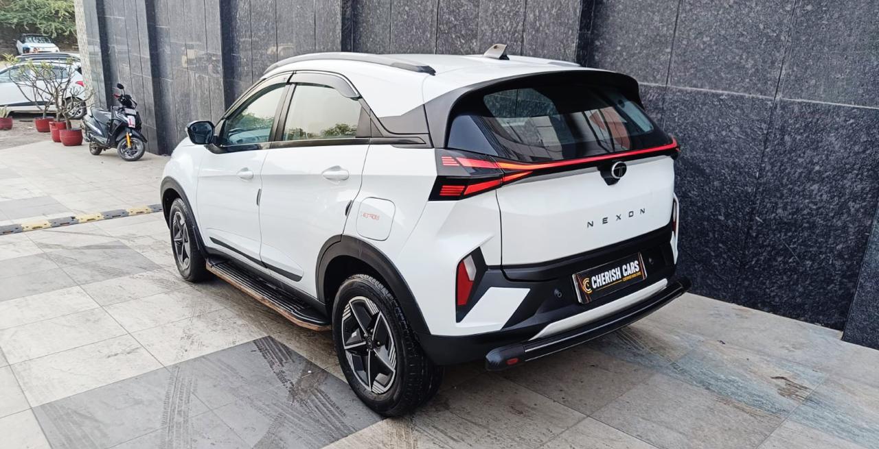TATA NEXON - CREATIVE - AUTOMATIC - 2023