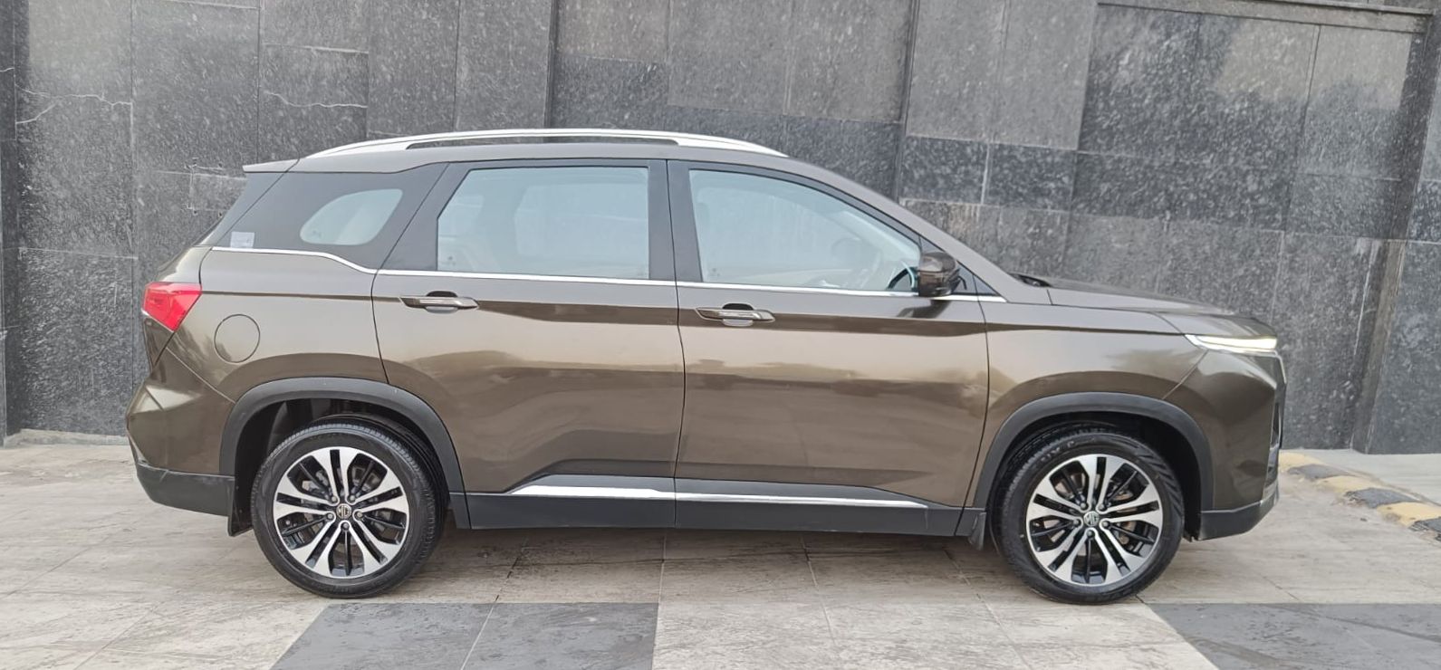MG HECTOR - SHARP PRO CVT – PANORAMIC SUNROOF - AUTOMATIC - 2023