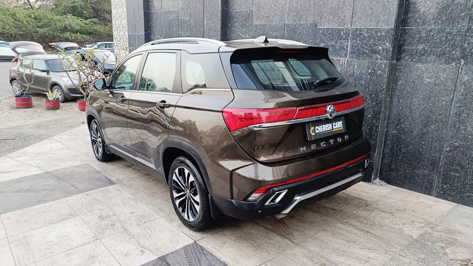 MG HECTOR - SHARP PRO CVT – PANORAMIC SUNROOF - AUTOMATIC - 2023