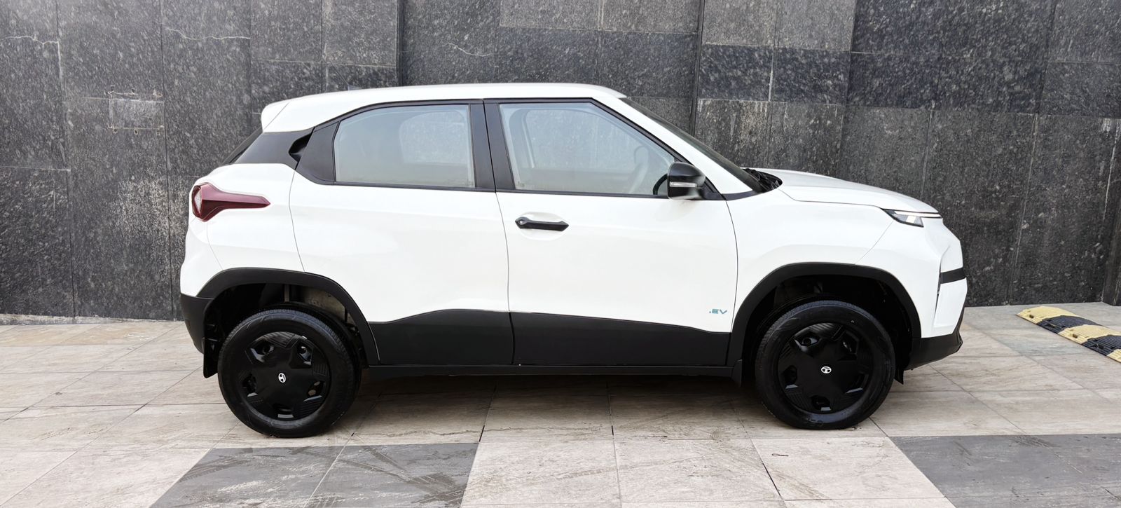 TATA PUNCH EV - SMART PLUS - 2024