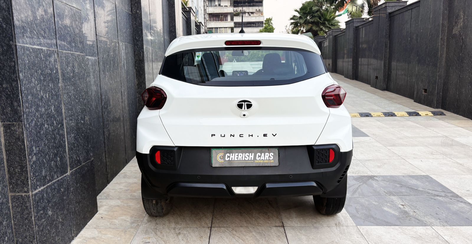 TATA PUNCH EV - SMART PLUS - 2024