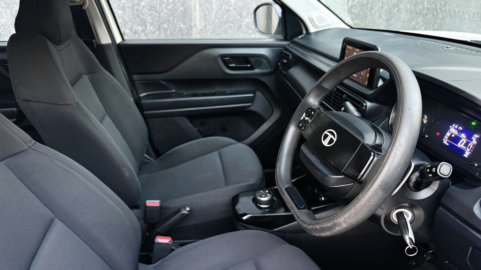 TATA PUNCH EV - SMART PLUS - 2024