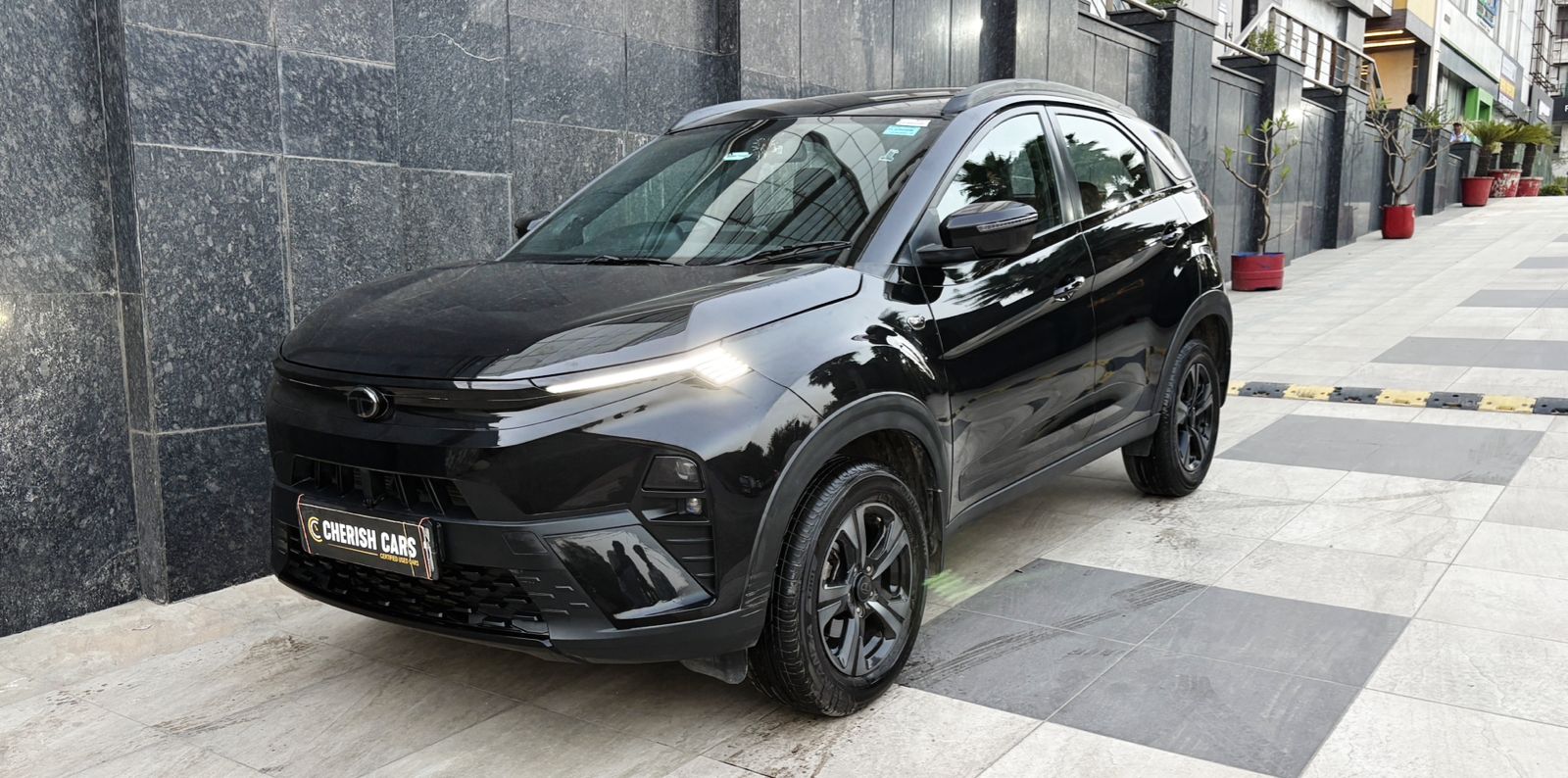 TATA NEXON - CREATIVE DARK EDITION - 2024