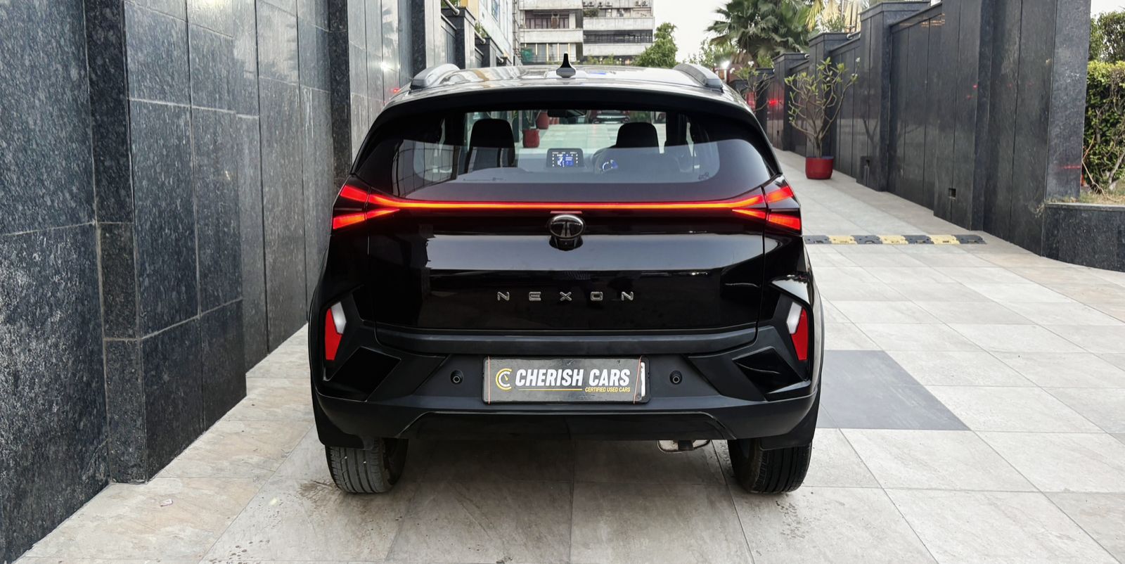 TATA NEXON - CREATIVE DARK EDITION - 2024