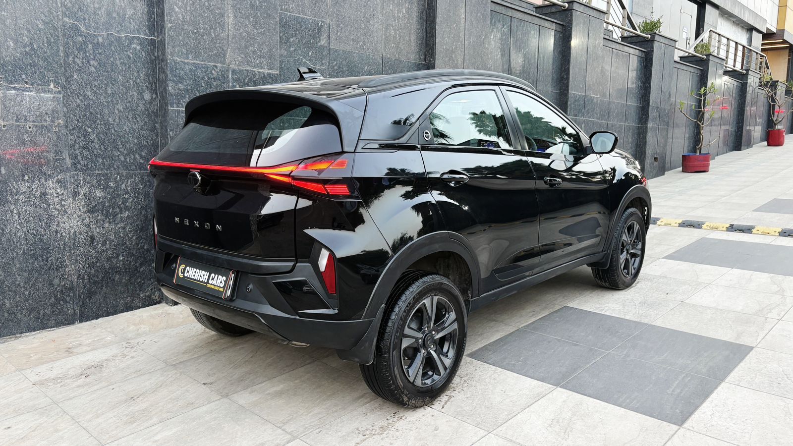 TATA NEXON - CREATIVE DARK EDITION - 2024