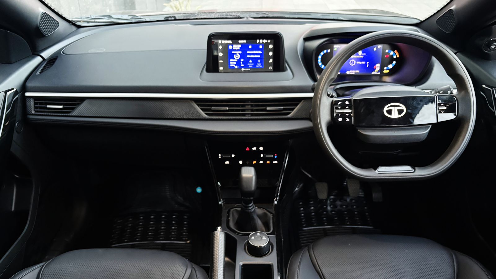TATA NEXON - CREATIVE DARK EDITION - 2024