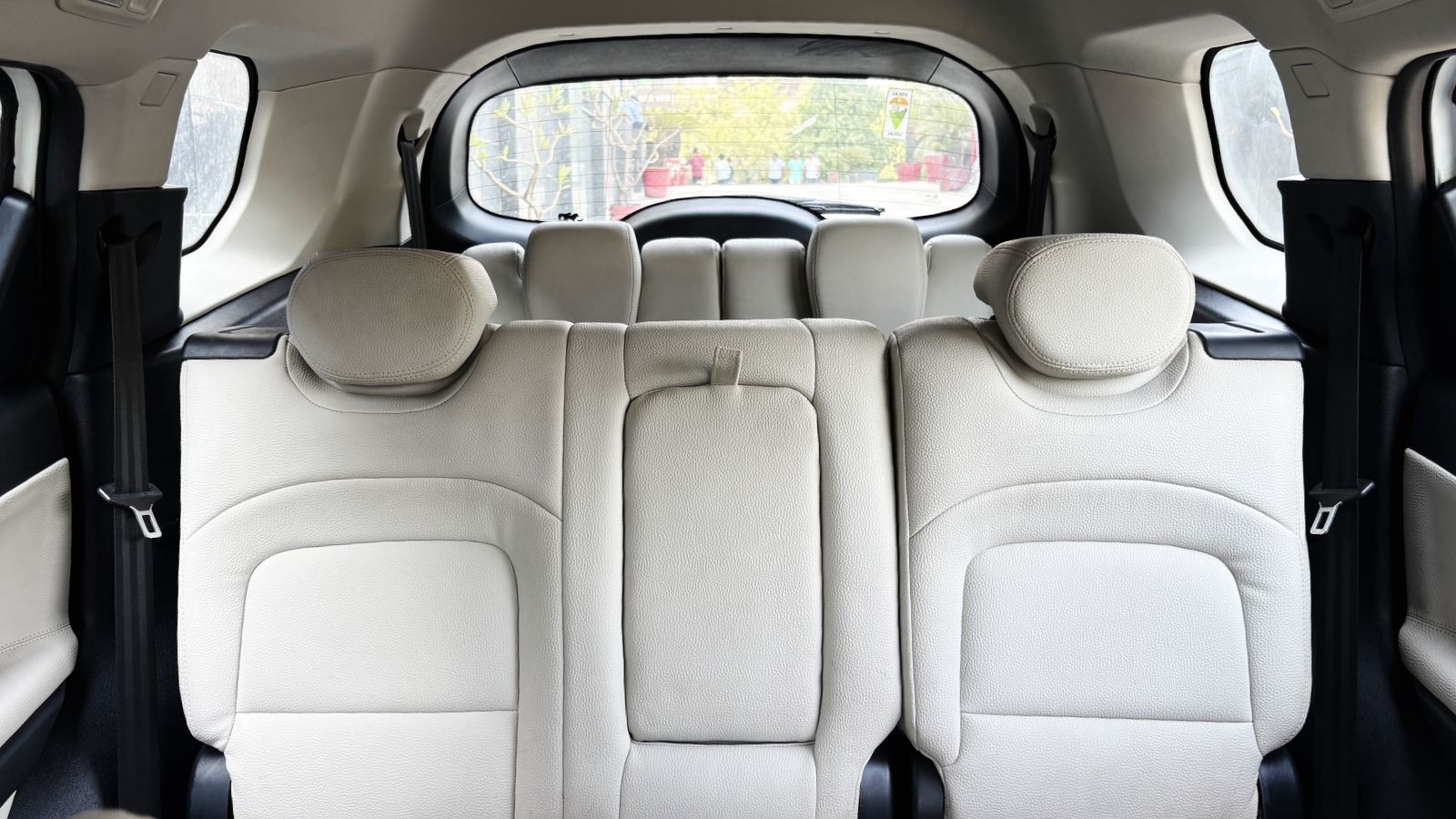 NEW TATA SAFARI - XT PLUS - PANAROMIC SUNROOF - 2021