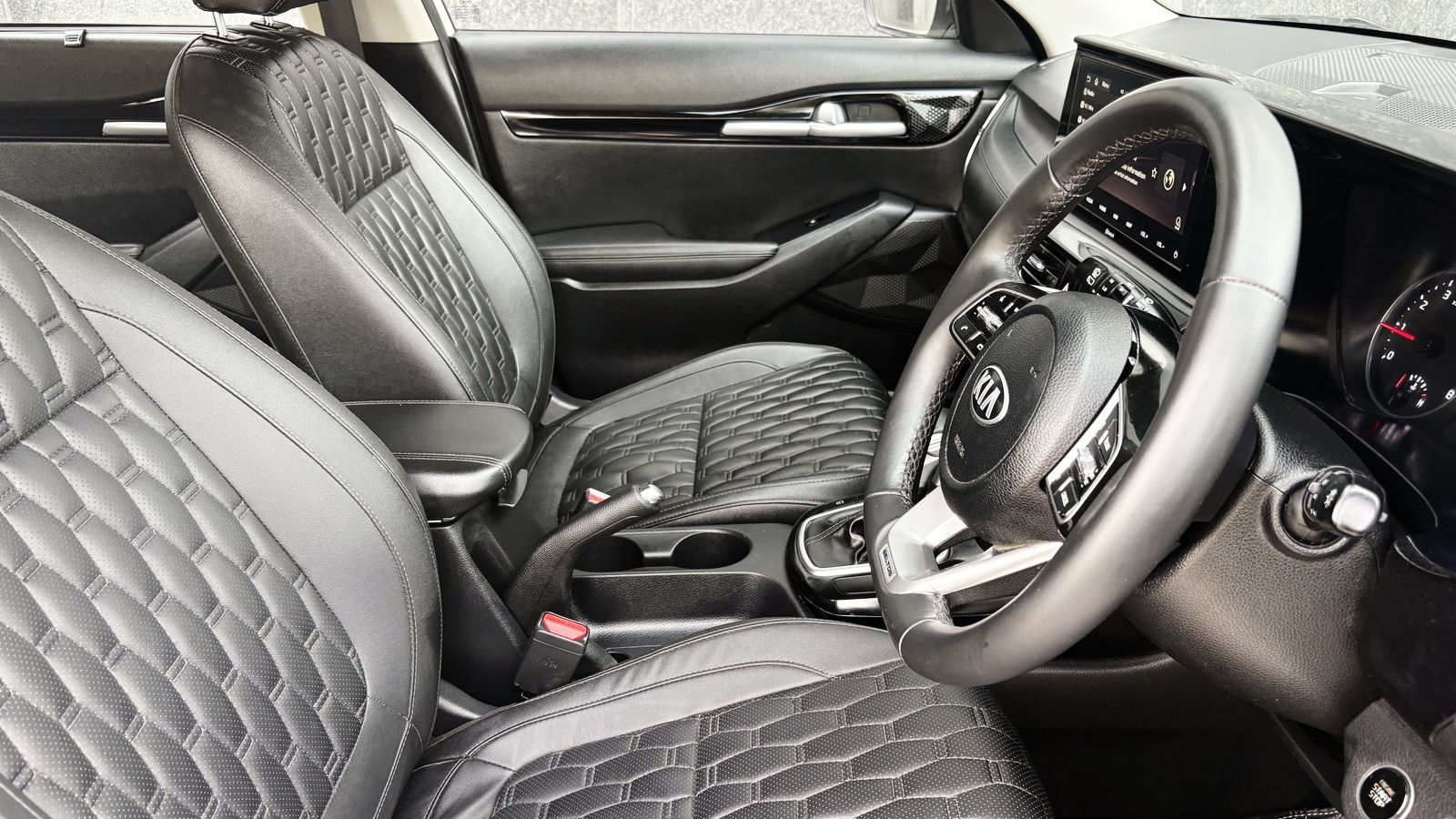 KIA SELTOS - HTX IVT AE - ANNIVERSARY EDITION - SUNROOF - AUTOMATIC - 2021