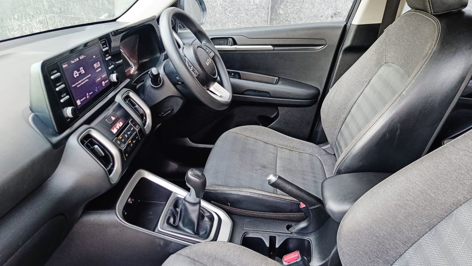 KIA SONET - HTK PLUS IMT - SUNROOF - 2023