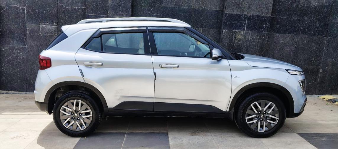 HYUNDAI VENUE - SX TURBO iMT - SUNROOF - 2022